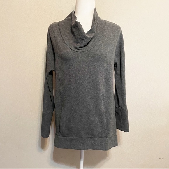 Lucy Dark Gray Pullover Sweatshirt Size Small - Picture 1 of 6